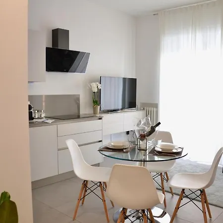 Flats4rent Nikos Lejlighed Verona